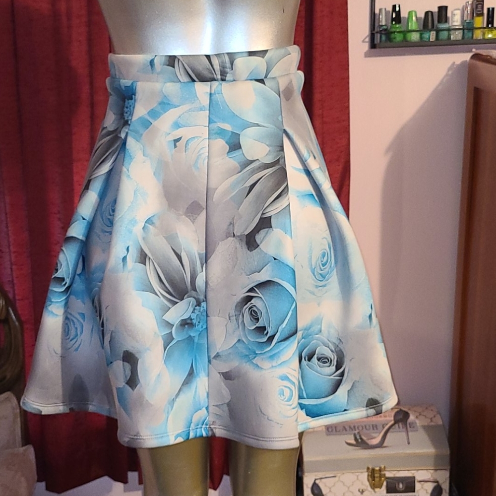 Event floral flower shabby chic blue circle skirt a line cottagecore girly small